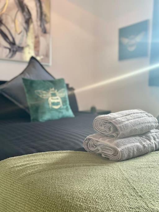 Cozy & Spacious 3-bedroom By Tailored Swansea